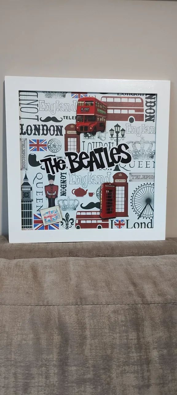 Quadro Beatles e almofada Yellow Submarine  - Foto 3