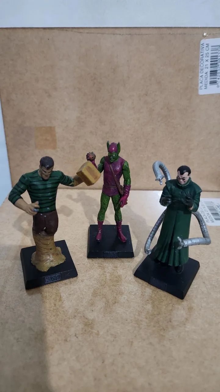 Kit com 3 Miniaturas Vilões Marvel - Original Eaglemoss. 