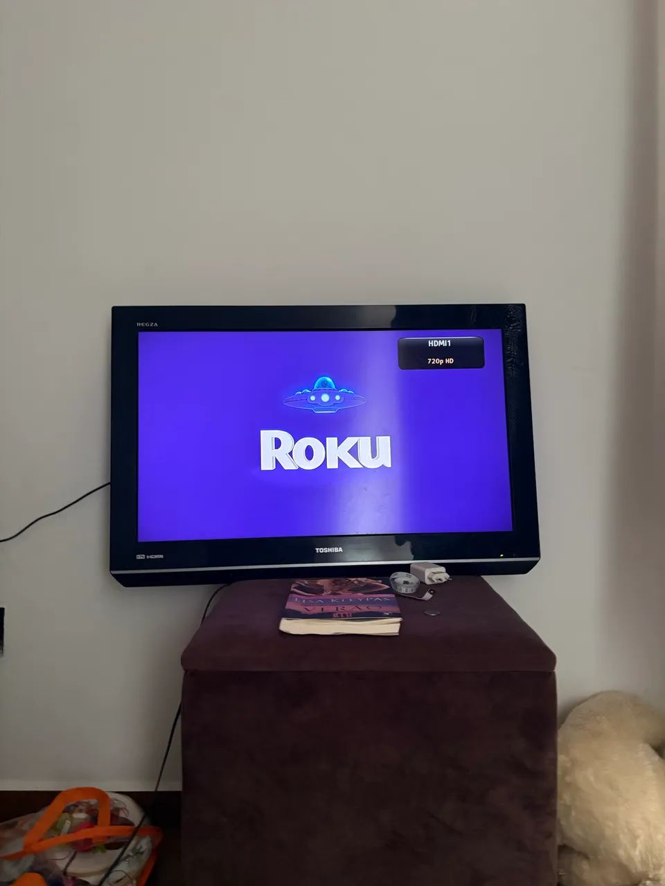 Televisão 32 polegadas, com chromecast que a torna smart