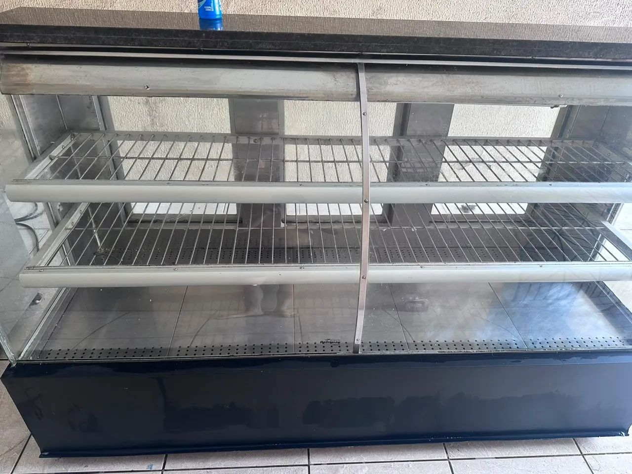 Vitrine pra salgados 