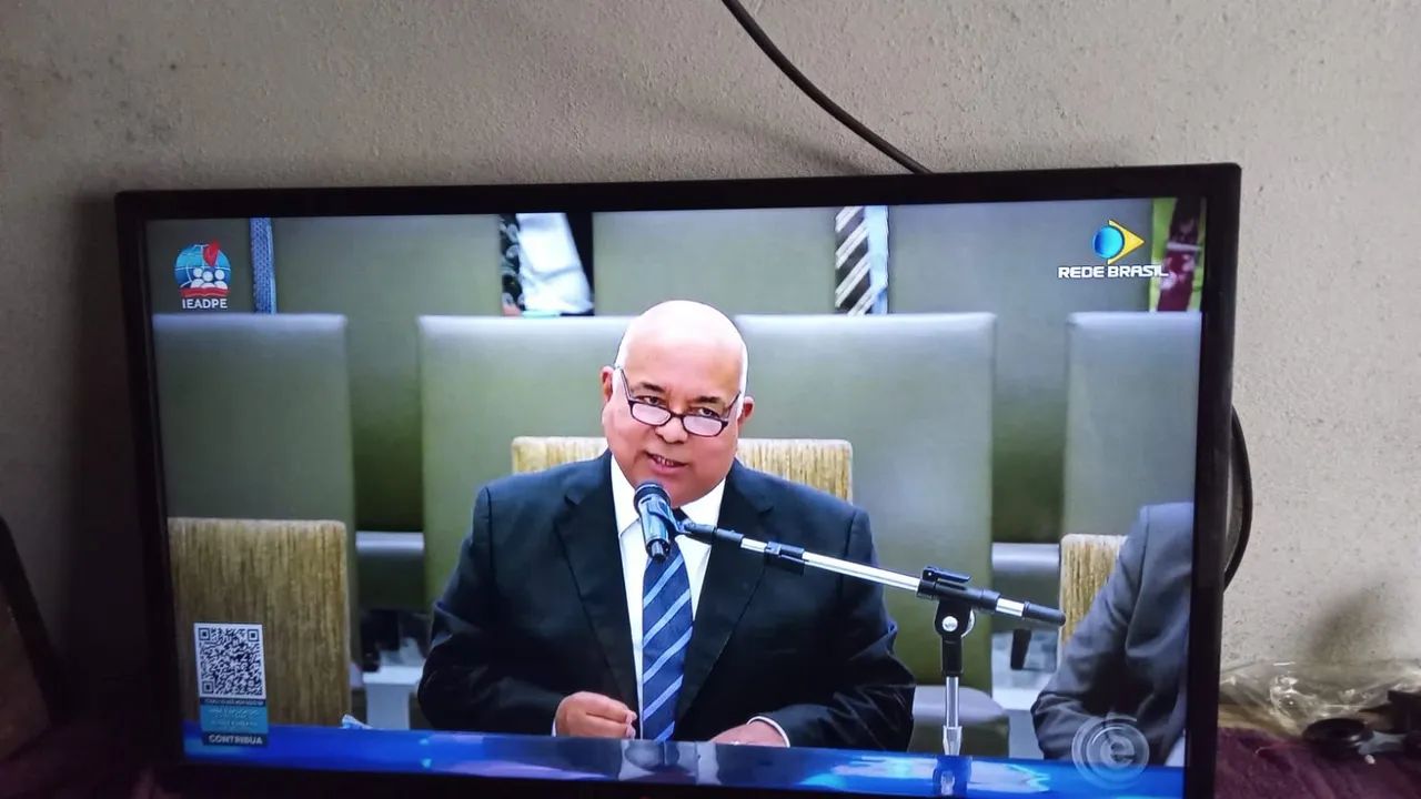 Tv smart LG 32 polegadas perfeito 