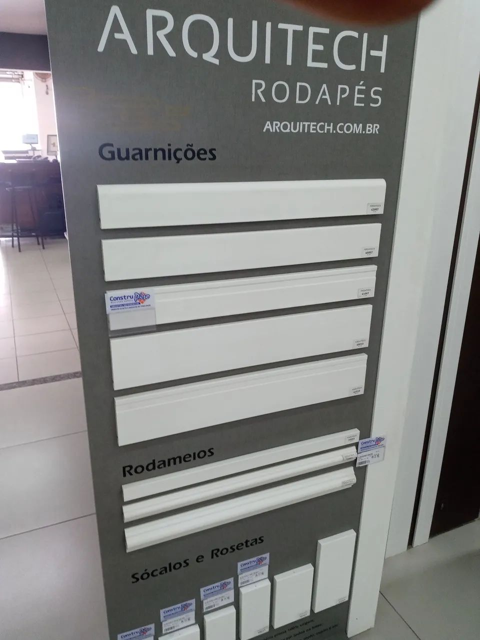 Instalação de rodapés  - Foto 3