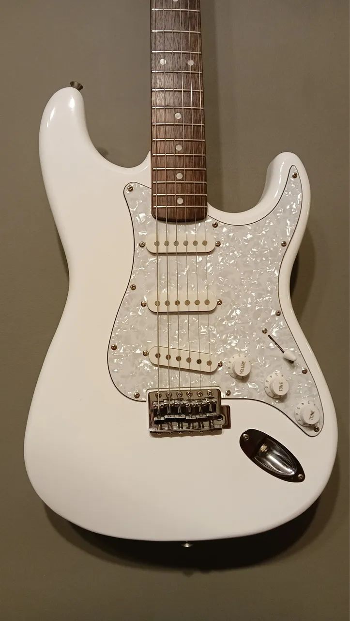 Guitarra Squier Afinnity Olympic White - Foto 4