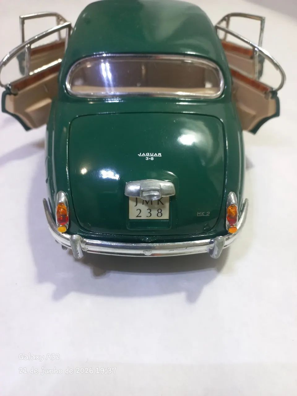 Jaguar Mark 2 1959 1/18 maisto - Hobbies e coleções - Moinho Velho