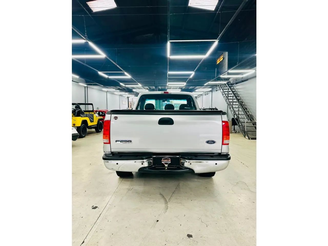 Ford F-250 XLT 3.9 4x2 CD TB Diesel, foto 5 de 10