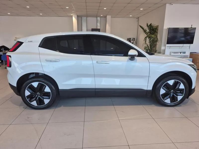 Volvo EX30 E40 Core (elétrico) 2024 - Foto 4