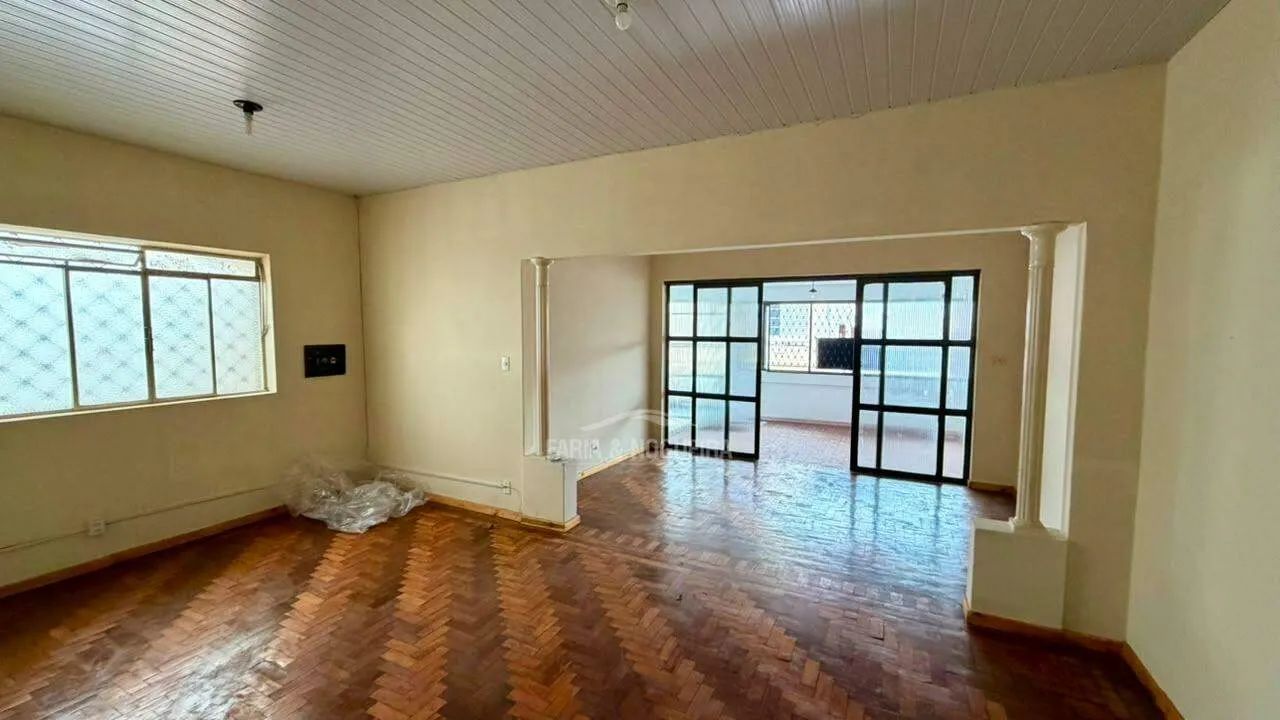 Casa comercial para aluguel, 2 quartos, 1 vaga, Zona Central - Rio Claro/SP