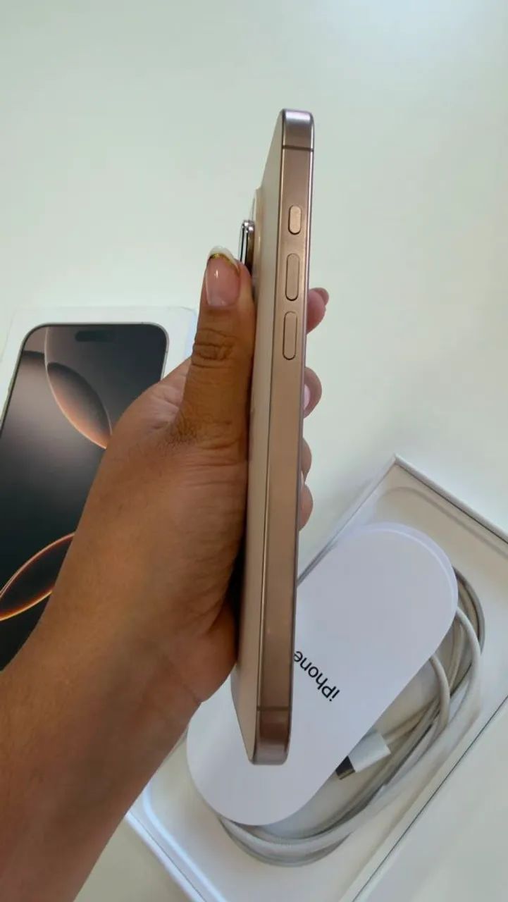 iPhone 16 pro Max 256gb (93%) zerado - Foto 2