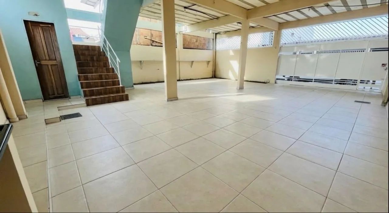 Espaço Amplo e Coberto para Eventos, Festas e Comemorações!
