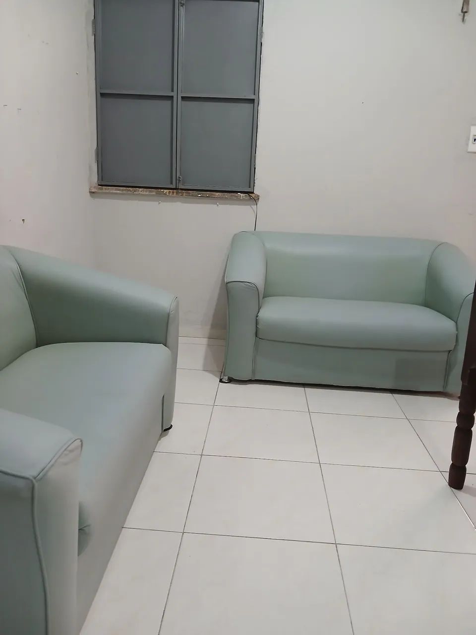 Vende-se 2 sofás em ótimo estado 