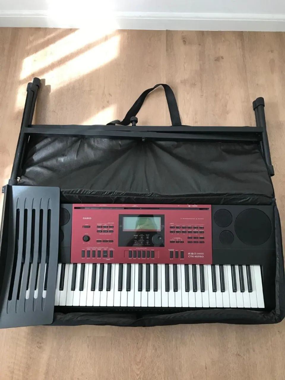 Teclado musical Casio CTK-6250 - Foto 2