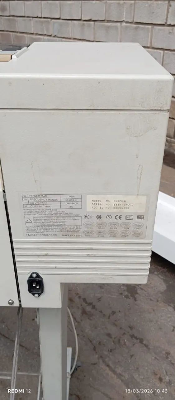 Impressora plotter HP DesignJet 650C - Foto 2
