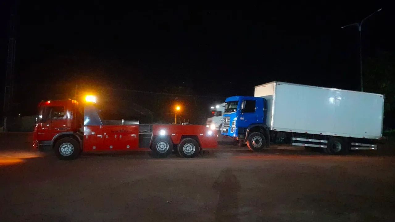 GUINCHO EXTRA PESADO MERCEDES ATEGO 2013 único dono - Foto 4
