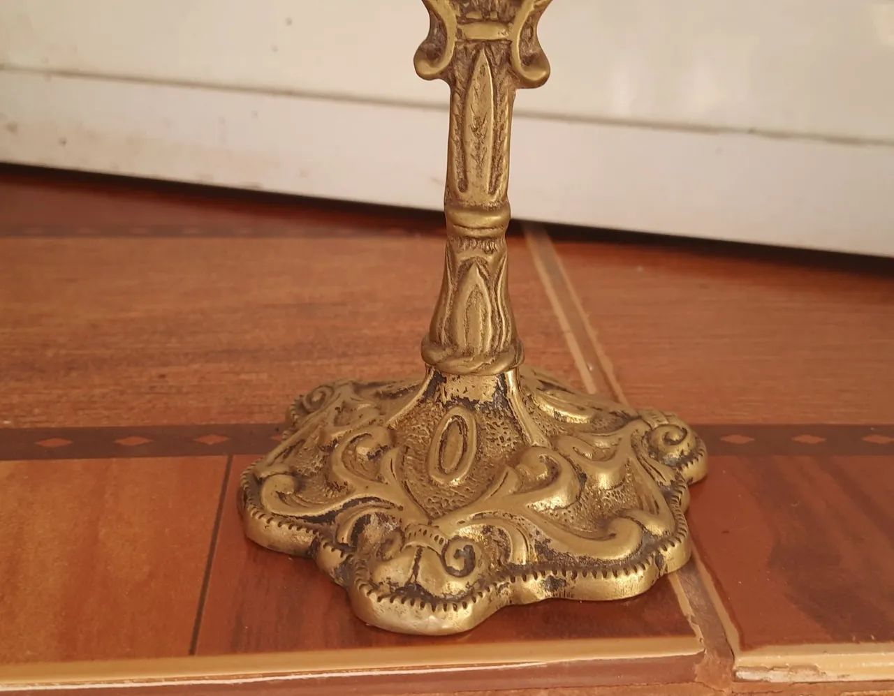 Vendo castiçal de bronze, 3 velas - Foto 4