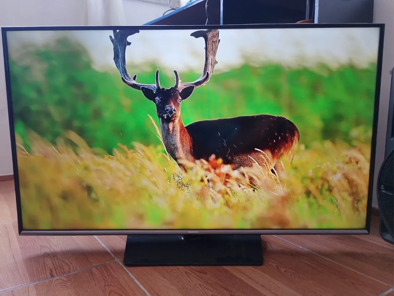 Tv Samsung smart 43 polegadas muito nova imagem perfeita  - Foto 3
