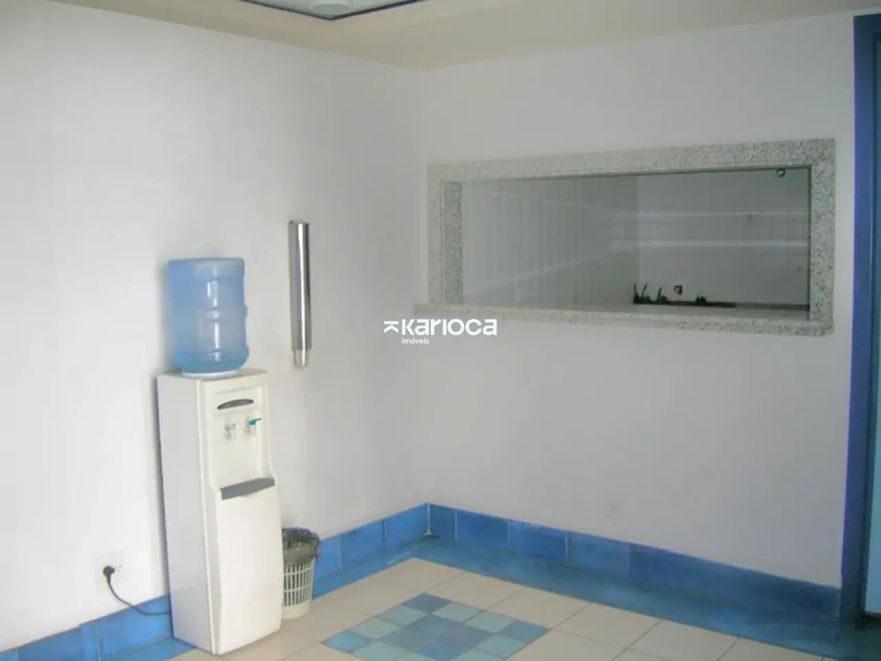 SALA COMERCIAL DE 30M² EM CENTRO EXCLUSIVO PARA AREA DA SAÚDE COM MANOBRISTA PARA OS CLIEN - Foto 8
