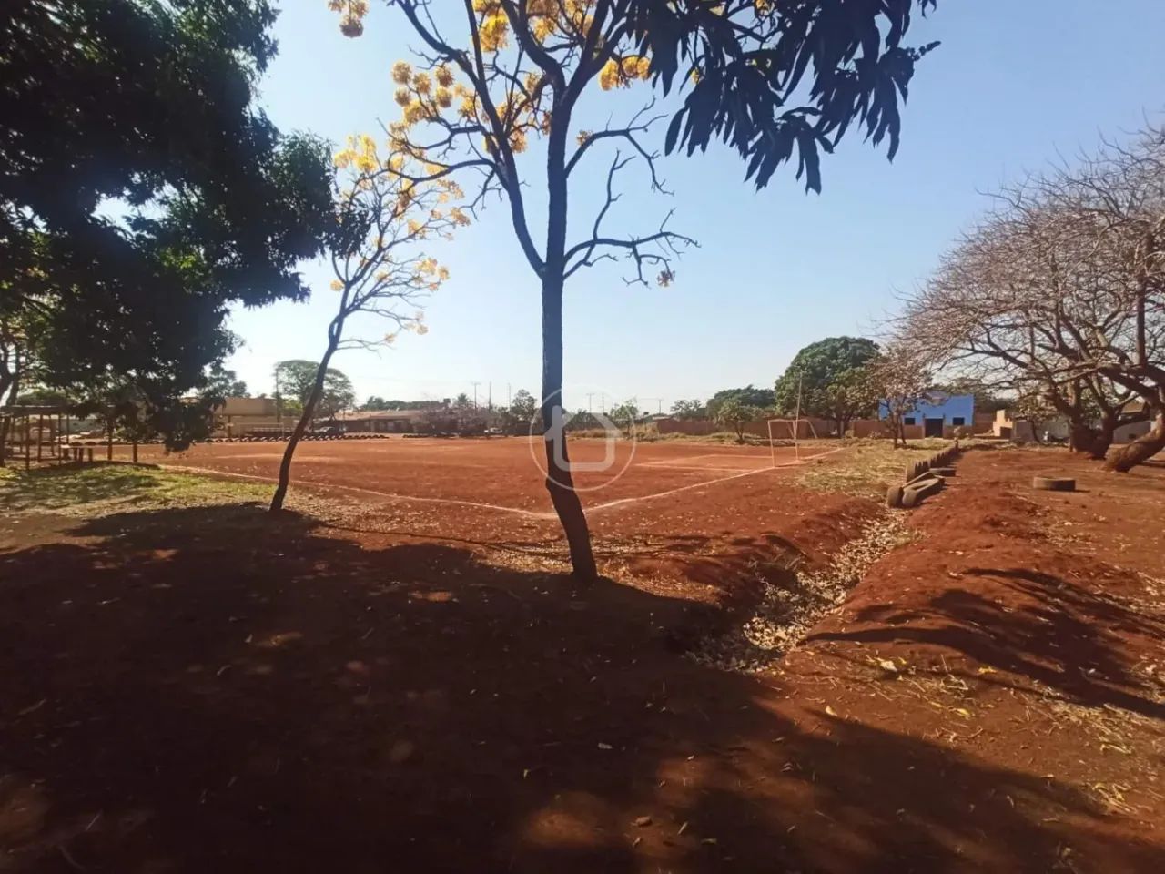 TERRENO PRONTO PARA CONSTRUIR - Foto 5
