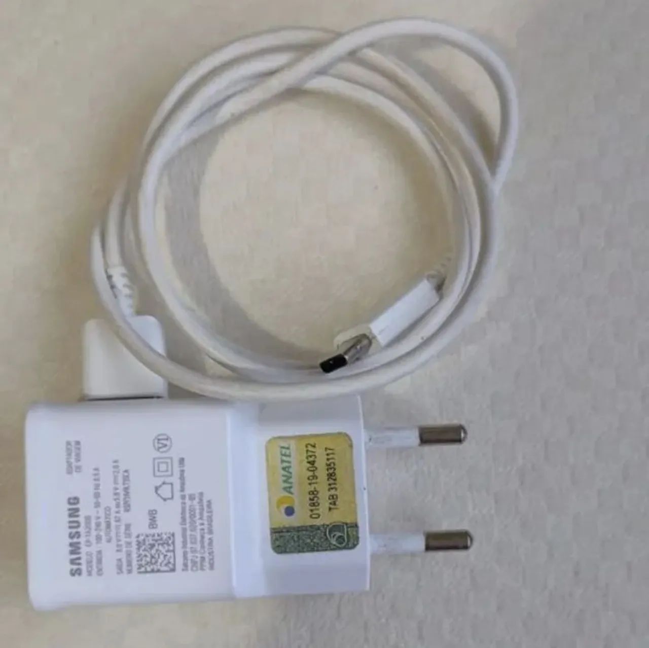 smartphone samsung galaxy A 14 com tela trincada mas funcionando normalmente  - Foto 3