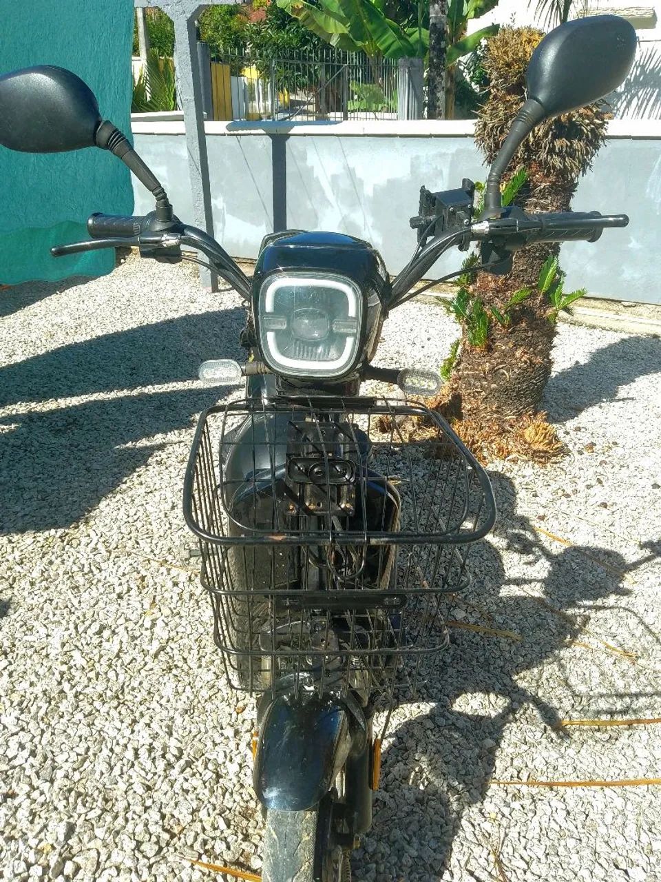 BICICLETA ELÉTRICA USADA - ÓTIMA OPORTUNIDADE!  - Foto 2