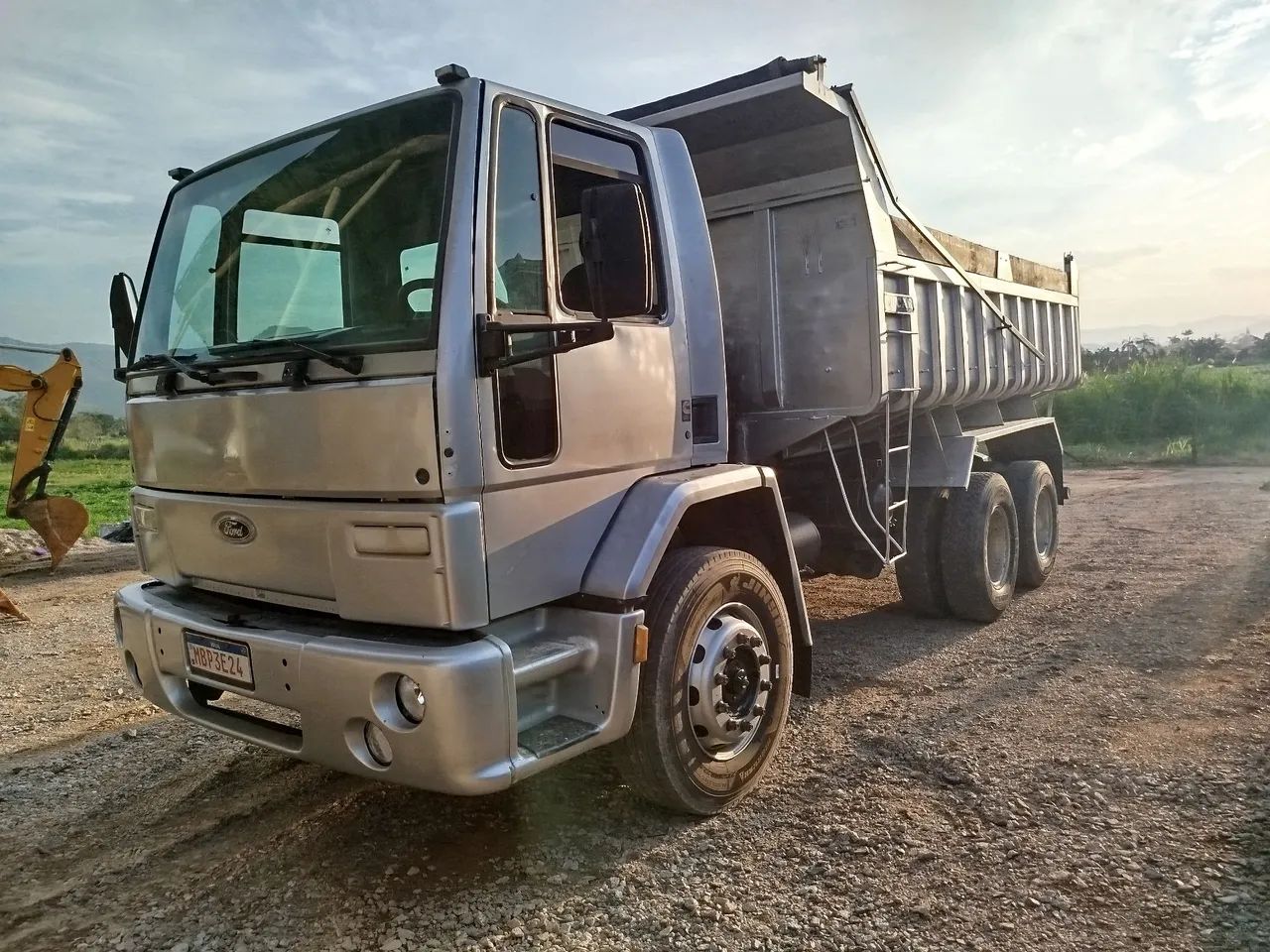Ford cargo caçamba 1622 - Foto 3