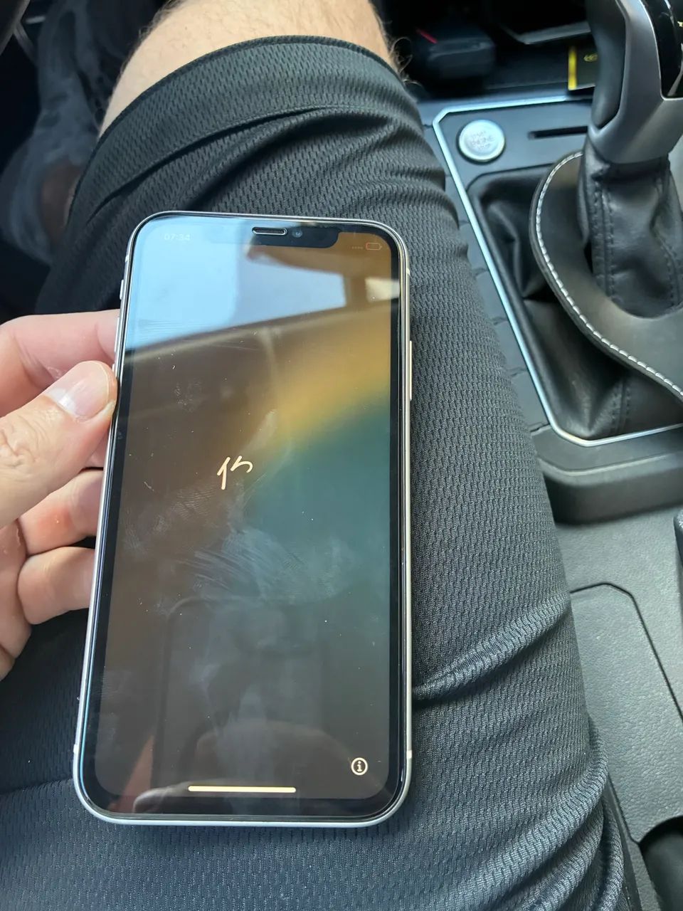 Iphone11 Cinza espacial 128gb Zero detalhe - Foto 2