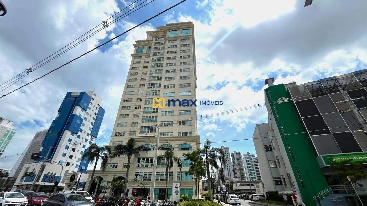 Excelente sala comercial à venda no bairro Centro em Itajaí - Foto 5