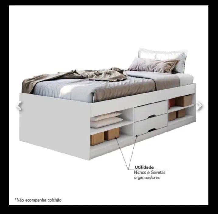 Cama com gavetas e prateleiras