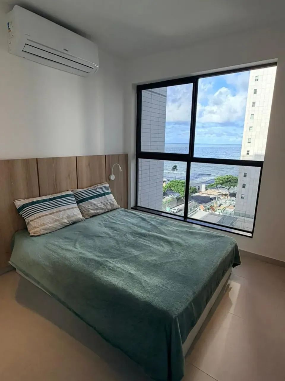 STUDIO COM VISTA MAR E PORTEIRA FECHADA 50 MTS DA PRAIA
