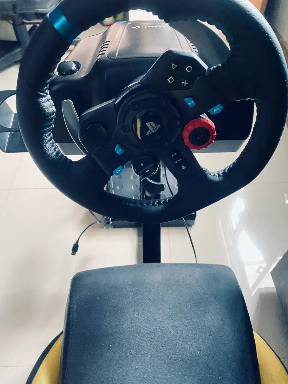 Volante G29 e cockpit 