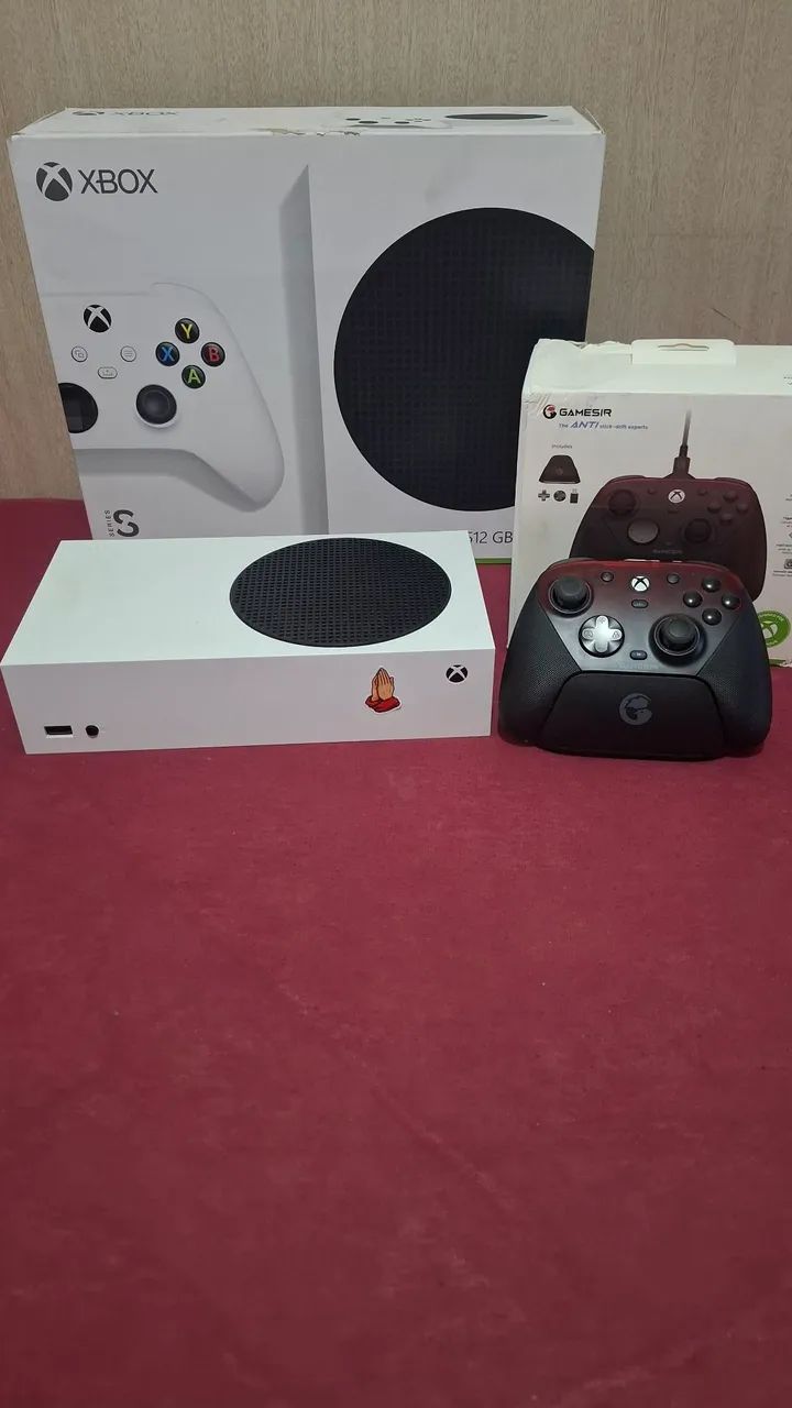 Xbox Series S com controle Pro 