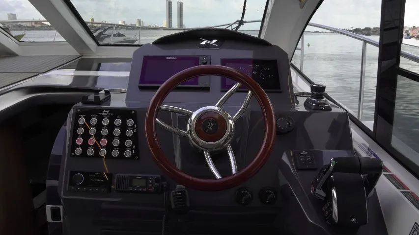 NX 400 Seminova - Embarcação Com Motor Mercruiser  - Foto 9
