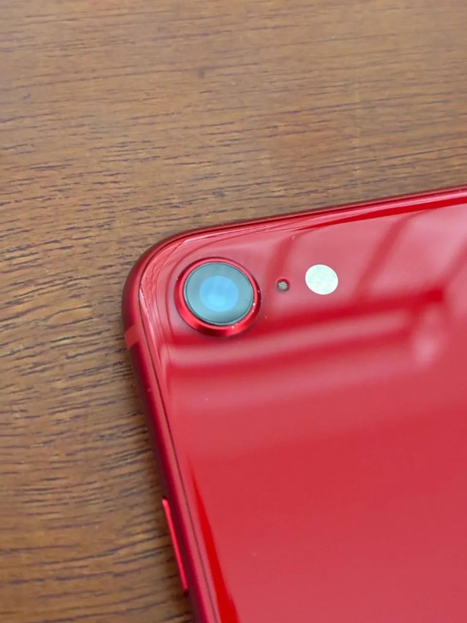 iPhone SE (3ª geração) 64 Gb Product Red - Celulares e Smartphones
