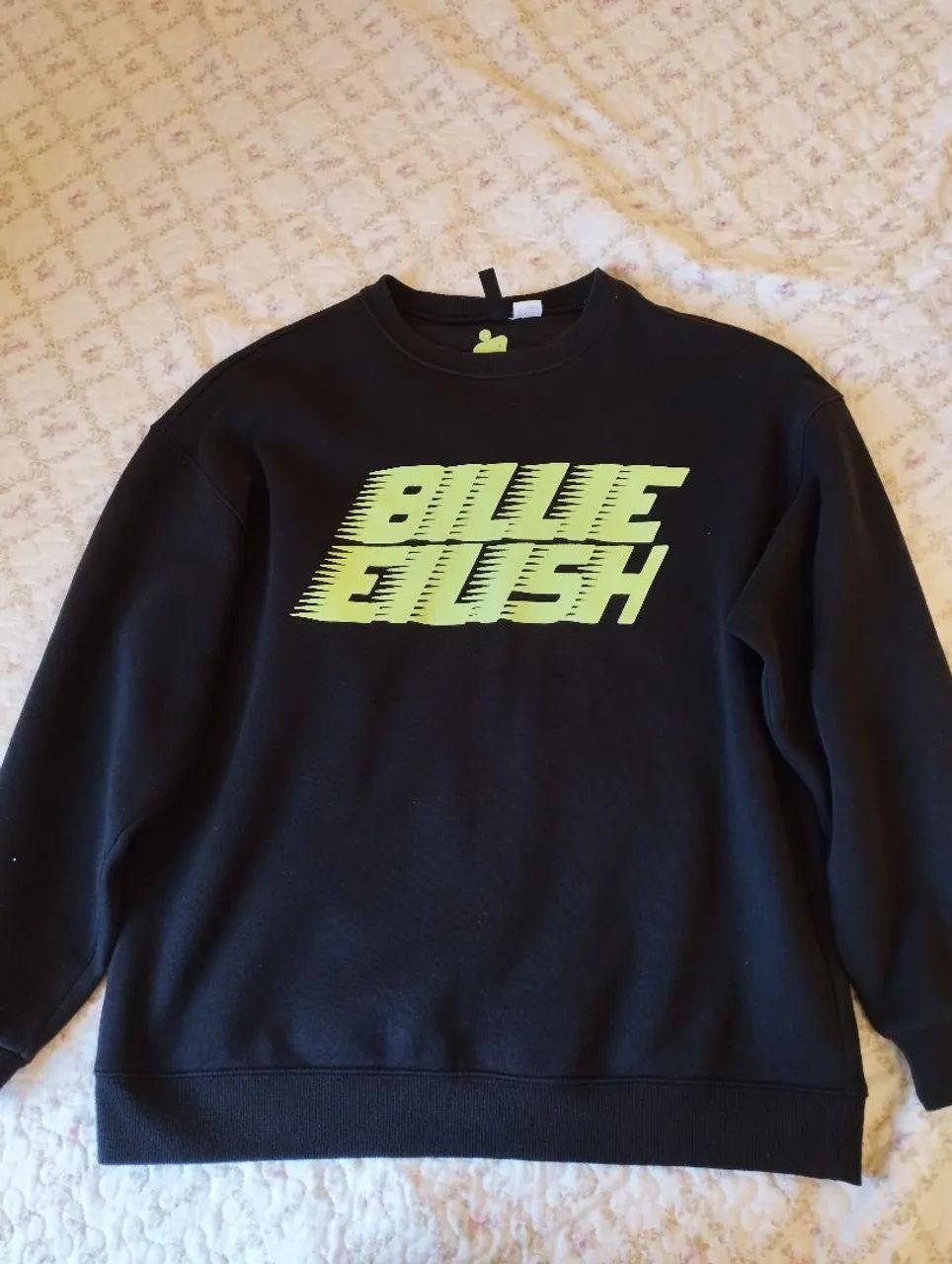 Moletom H&M + Billie Eilish original preto - Foto 2