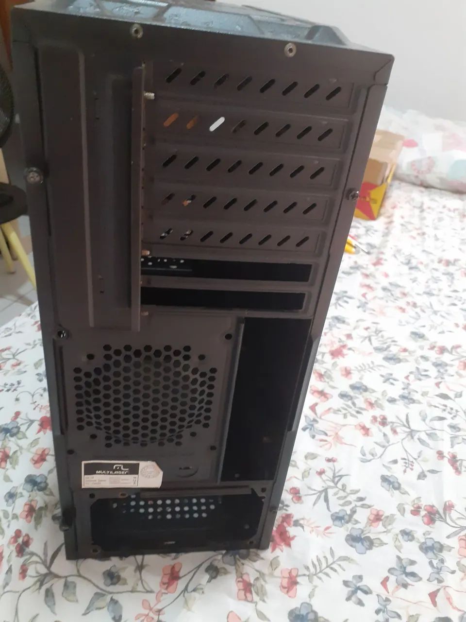 Vendo Gabinete de desktop (CPU). - Foto 3