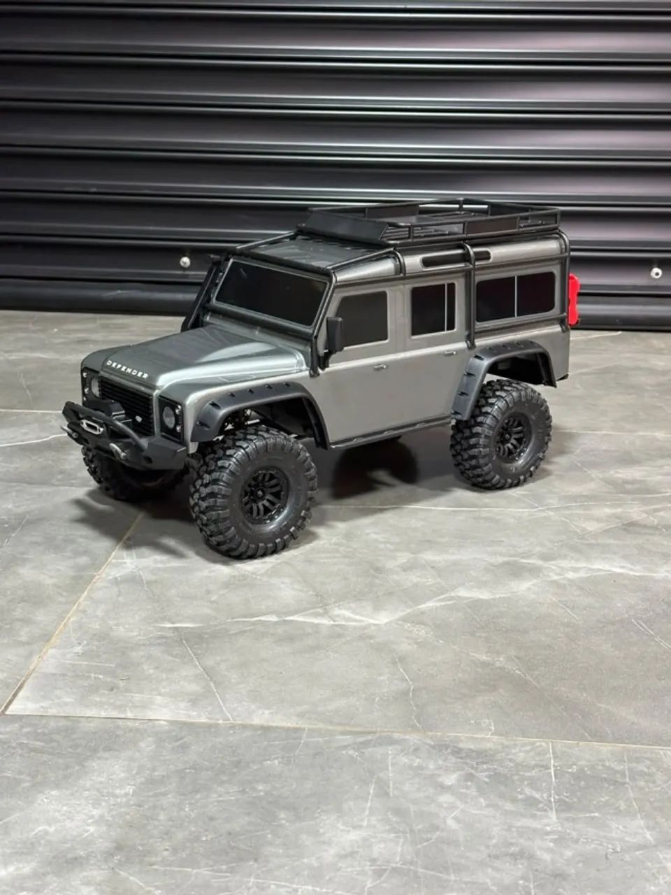 Automodelo Traxxas TRX4 Crawler Defender 1/10 - Foto 3