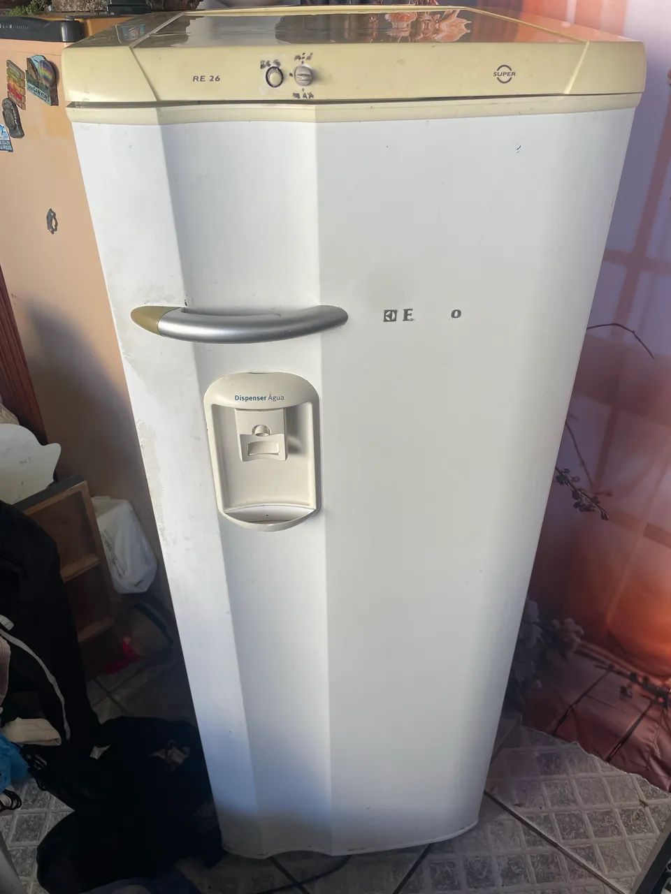 Geladeira Electrolux RE 26