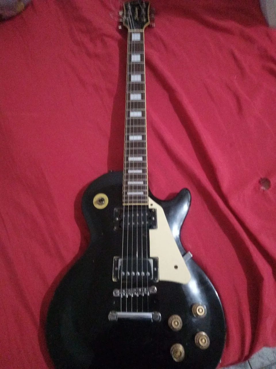 Guitarra les paul Strinberg 