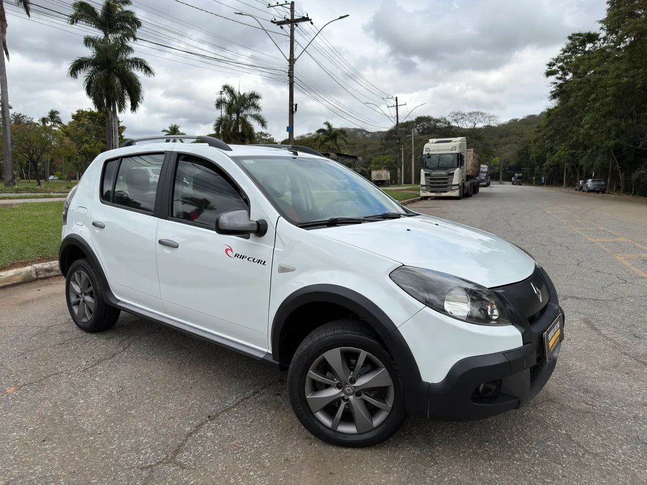 Renault Sandero SANDERO STEPWAY Hi-F. R. CURL 1.6 16V 5p 2012
