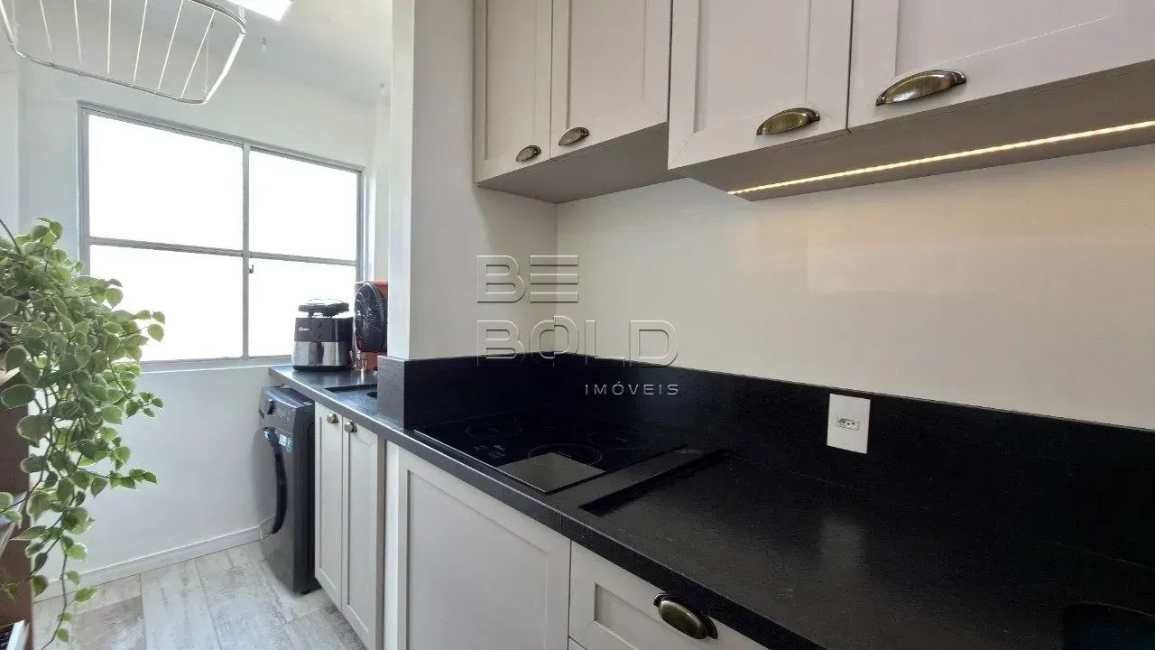 Apartamento mobiliado com 2 dormitórios em Coqueiros - Foto 4