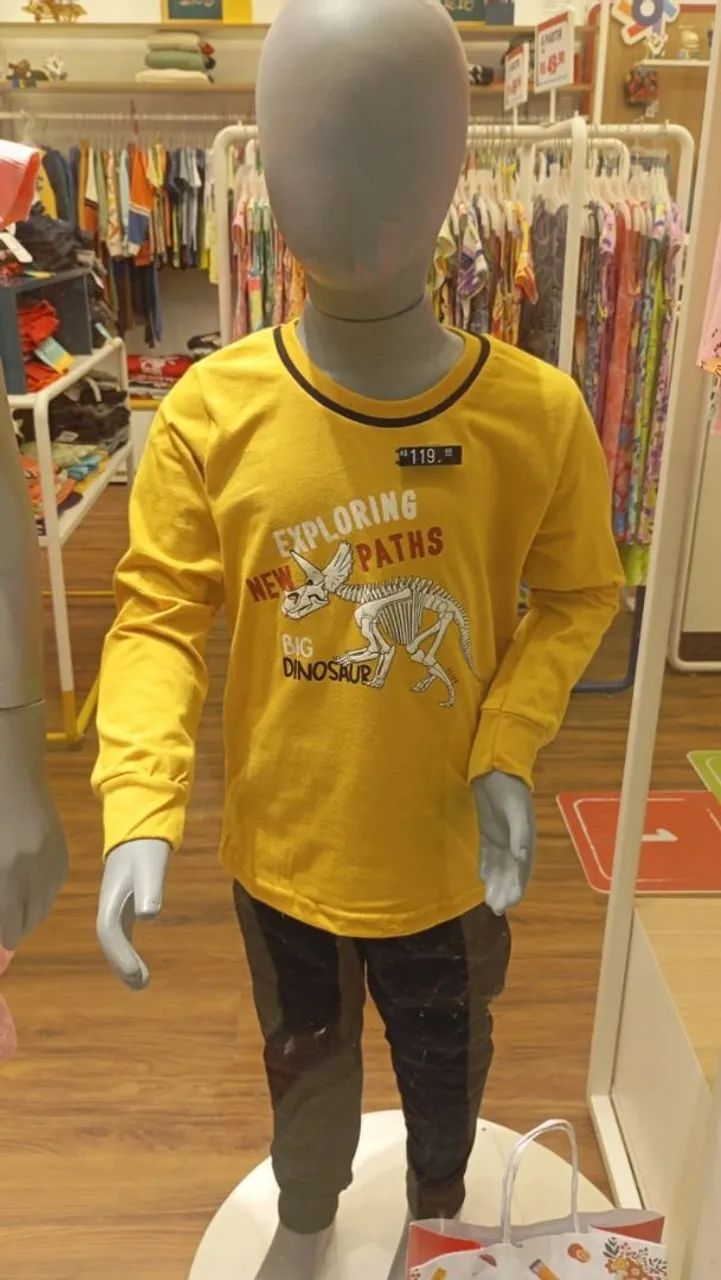 LOTE DE ROUPA INFANTIL MULTIMARCAS - Foto 2