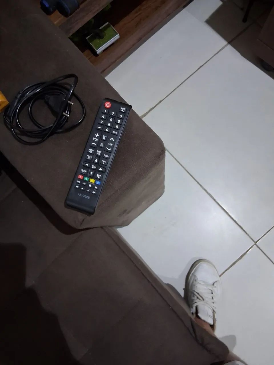 TV Samsung 32 polegadas + controle ( não é smart) - Foto 5