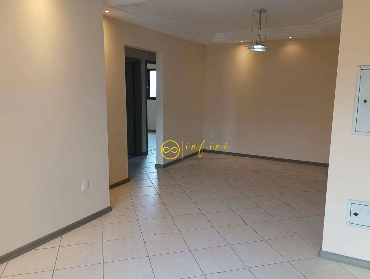 Apartamento com 3 Quartos para alugar, 93 m² por R$ 3.290/mês - Condomínio Edifício Mistra - Foto 2