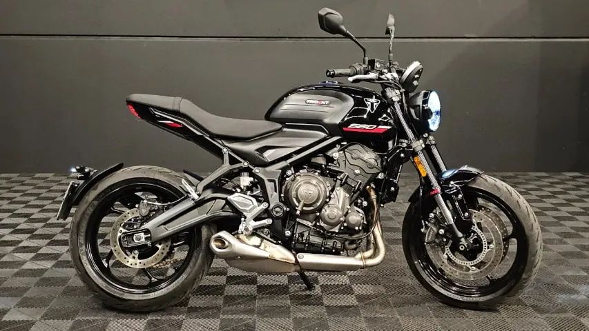 Triumph - Trident 660 - 2025 - Preta - Foto 3