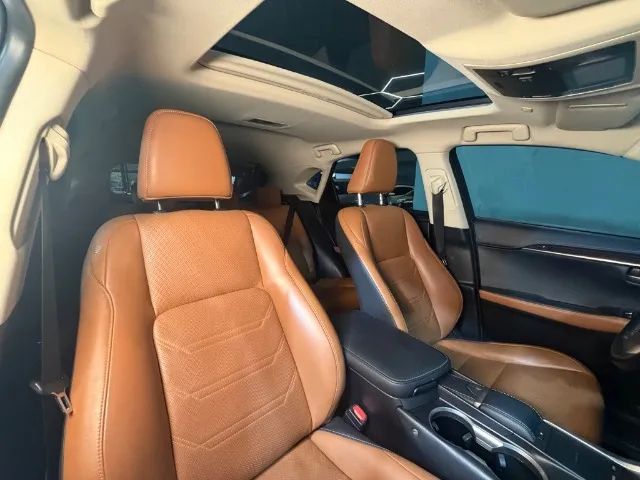 Lexus NX-300 H Luxury 2.5 16V Aut., foto 8 de 11