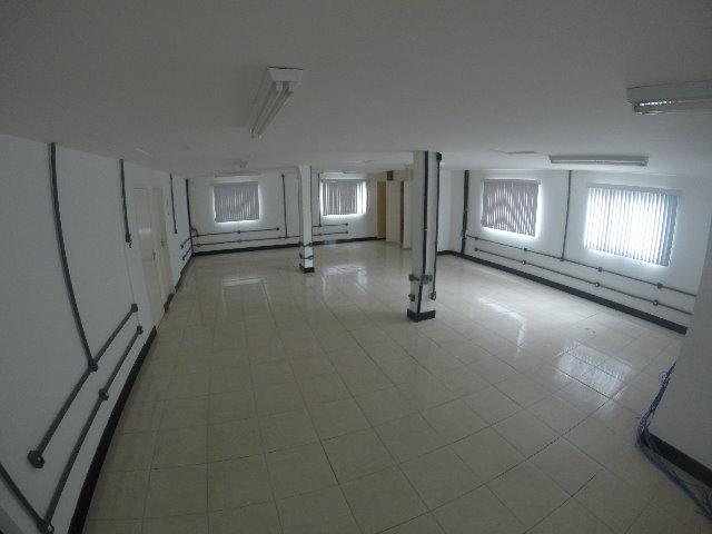 Vendo Casa Comercial na Praia do Suá com 498m², 7 salas - R$ 780.000,00 - Foto 14
