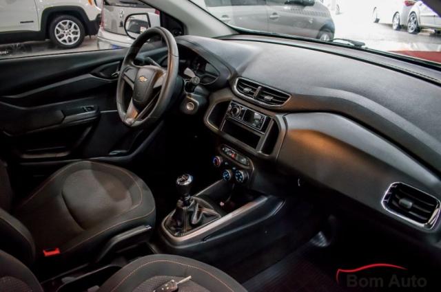 Chevrolet Onix 1.4 LT Manual 2014 - Foto 8