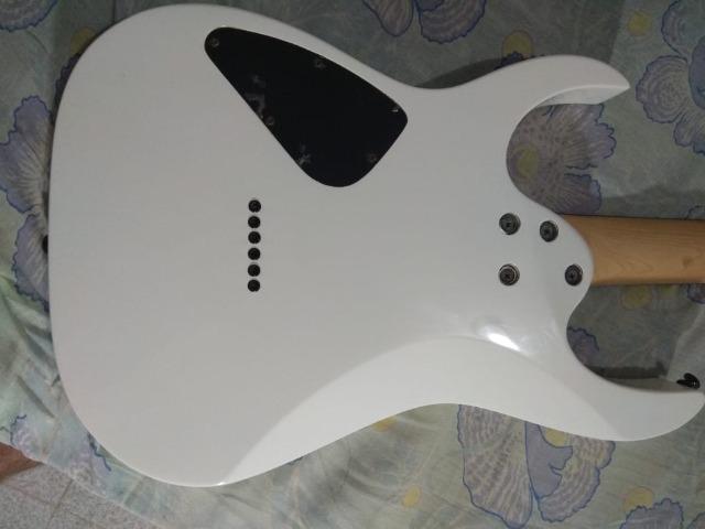 Ibanez Grgr 121 Ex Regulada Branca + Case Ibanez - Foto 3