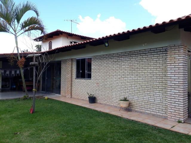 Alto padrão! Moderna! 03 suítes, lote 800m², churrasqueira! - Foto 14
