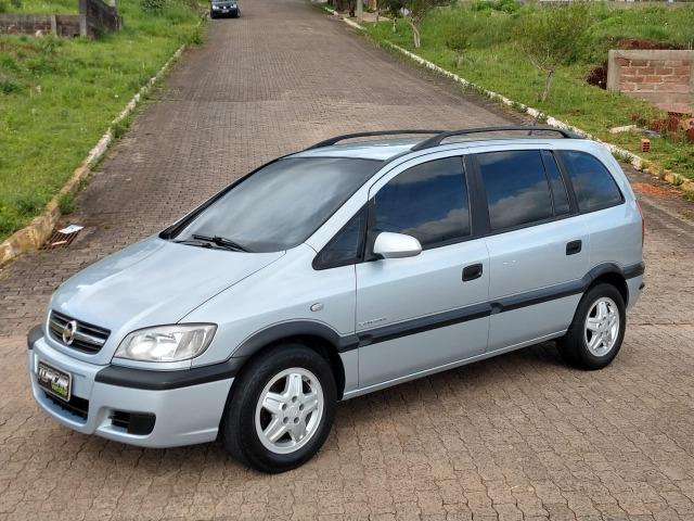 Zafira expresson 2.0 8v aut 7 lugares - meriva tucson ecosport doblo suv - Foto 2