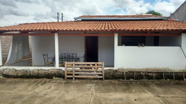 Vendo casa em Caldas Novas. setor Itaguai 3 - Foto 3
